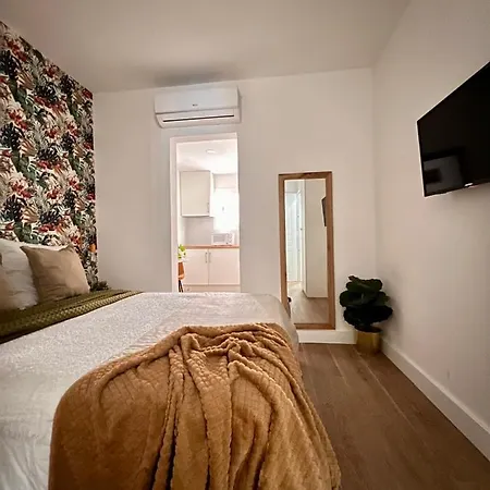 Crysoyle Apartment Barcelona Next To Camp Nou L'Hospitalet de Llobregat Exterior photo